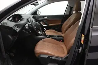 Peugeot 308, 1.5, 96 kW, diesel, manual, front-wheel drive