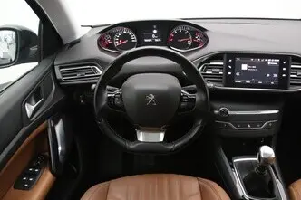 Peugeot 308, 1.5, 96 kW, diesel, manual, front-wheel drive