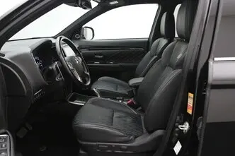 Mitsubishi Outlander, 2.4, 99 kW, pistikhübriid, automaat, nelikvedu