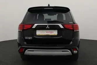 Mitsubishi Outlander, 2.4, 99 kW, pistikhübriid, automaat, nelikvedu