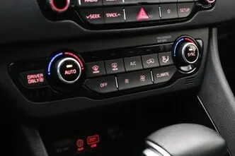 Kia Niro, 1.6, 77 kW, hübriid, automaat, esivedu