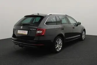 Škoda Octavia, 1.6, 85 kW, diesel, automatic, front-wheel drive