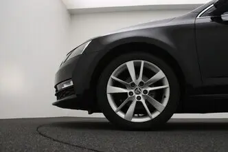 Škoda Octavia, 1.6, 85 kW, diesel, automatic, front-wheel drive