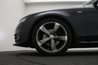 Audi A4, 1.8, 88 kW, bensiin, manuaal, esivedu