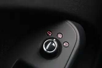 Audi A4, 1.8, 88 kW, bensiin, manuaal, esivedu
