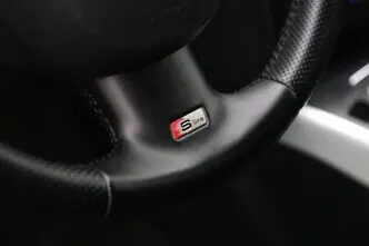 Audi A4, 1.8, 88 kW, bensiin, manuaal, esivedu