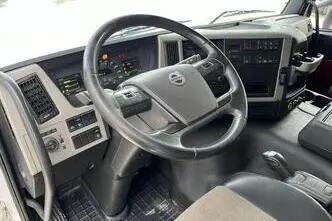 Volvo FM 460 8x2*6, 345 kW, дизель, автомат