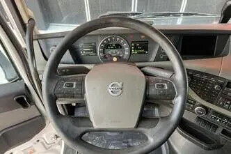 Volvo FH 460 6x2*4, 345 kW, дизель, автомат