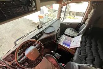 Volvo FH 540 6x4, 405 kW, дизель, автомат