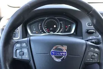Volvo S60, 2.0, 110 kW, бензин, автомат, передний привод