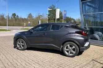 Toyota C-HR, 1.8, 90 kW, petrol, automatic, front-wheel drive