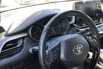 Toyota C-HR, 1.8, 90 kW, petrol, automatic, front-wheel drive
