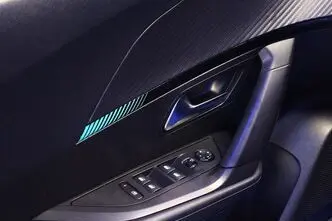 Peugeot 2008, 100 kW, electric, automatic, front-wheel drive