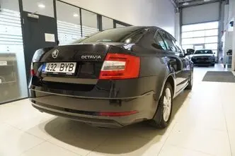 Škoda Octavia, 1.2, 63 kW, бензин, механическая, передний привод