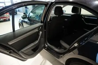 Škoda Octavia, 1.2, 63 kW, бензин, механическая, передний привод