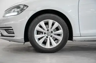Volkswagen Golf, 1.0, 81 kW, bensiin, automaat, esivedu