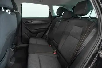 Škoda Karoq, 2.0, 110 kW, дизель, автомат, полный привод