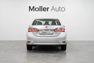 Toyota Corolla, 1.6, 97 kW, бензин, механическая, передний привод