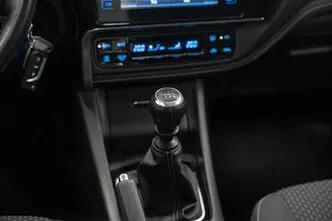 Toyota Corolla, 1.6, 97 kW, бензин, механическая, передний привод