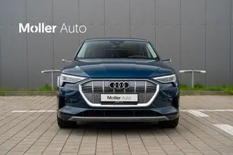 Audi e-tron, 300 kW, электричество, автомат, полный привод