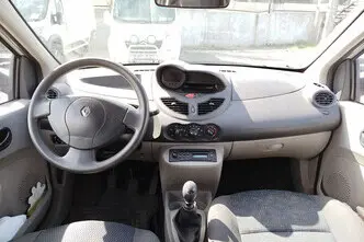 Renault Twingo, 1.1, 76 kW, bensiin, manuaal, esivedu