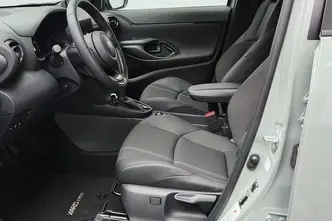 Toyota Yaris Cross, 1.5, 68 kW, hybrid, automatic, four-wheel drive