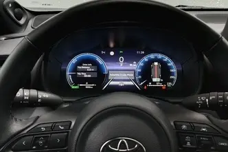 Toyota Yaris Cross, 1.5, 68 kW, hybrid, automatic, four-wheel drive