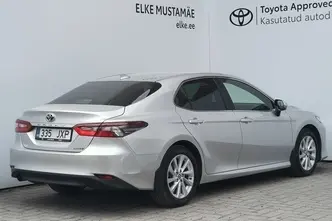 Toyota Camry, 2.5, 131 kW, hybrid, automatic, front-wheel drive