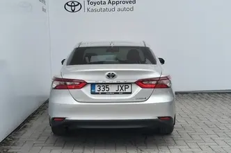 Toyota Camry, 2.5, 131 kW, hybrid, automatic, front-wheel drive