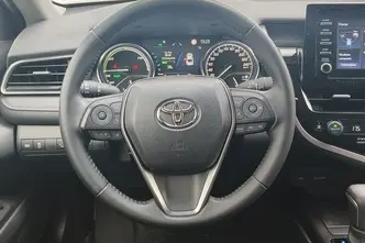 Toyota Camry, 2.5, 131 kW, hybrid, automatic, front-wheel drive