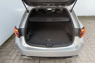 Toyota Corolla, 1.8, 72 kW, гибрид, автомат, передний привод