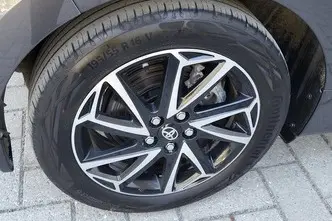 Toyota Yaris, 1.5, 68 kW, hübriid, automaat, esivedu
