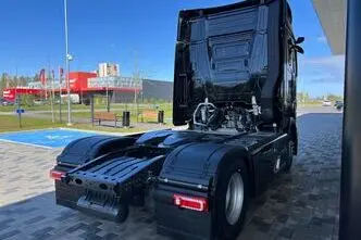 Mercedes-Benz Actros, 12.8, 330 kW, diisel, automaat, tagavedu