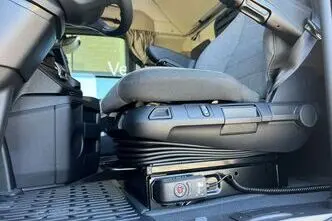 Mercedes-Benz Actros, 12.8, 330 kW, diisel, automaat, tagavedu