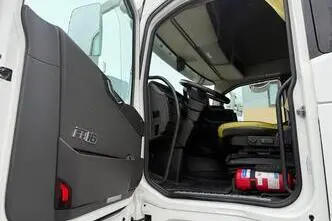 Volvo FH750 6X4 + RETARDER + HYDRAULICS, 552 kW, diesel, automatic