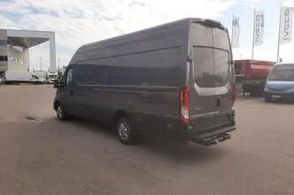 Iveco Daily, 3.0, 129 kW, дизель, автомат, задний привод