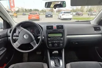 Volkswagen Golf, 1.4, 90 kW, бензин, автомат, передний привод