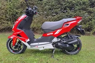 Peugeot SPEEDFIGHT, 2.2 kW, бензин, автомат, задний привод