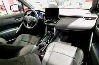 Toyota Corolla Cross, 2.0, 112 kW, hybrid, automatic, front-wheel drive