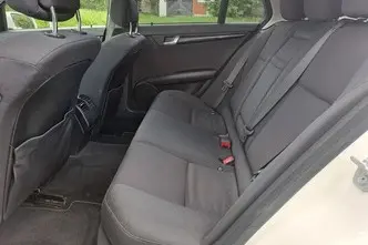 Mercedes-Benz C 180, 2.1, 88 kW, дизель, автомат, задний привод