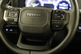 Toyota Land Cruiser, 2.8, 151 kW, дизель, автомат, полный привод