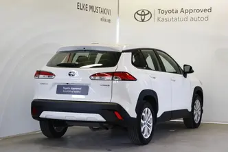 Toyota Corolla Cross, 2.0, 112 kW, hybrid, automatic, front-wheel drive