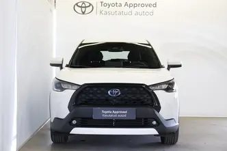 Toyota Corolla Cross, 2.0, 112 kW, hybrid, automatic, front-wheel drive