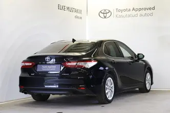 Toyota Camry, 2.5, 131 kW, hybrid, automatic, front-wheel drive