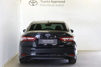 Toyota Camry, 2.5, 131 kW, hybrid, automatic, front-wheel drive