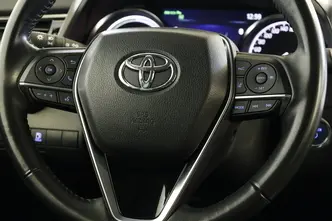 Toyota Camry, 2.5, 131 kW, hybrid, automatic, front-wheel drive