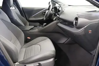 Toyota C-HR, 1.8, 72 kW, hybrid, automatic, front-wheel drive