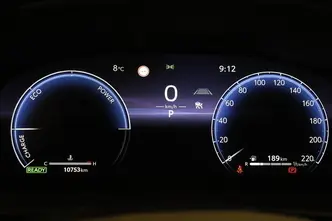 Toyota C-HR, 1.8, 72 kW, hybrid, automatic, front-wheel drive