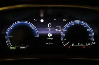 Toyota Corolla, 1.8, 72 kW, гибрид, автомат, передний привод