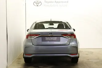 Toyota Corolla, 1.8, 72 kW, hybrid, automatic, front-wheel drive